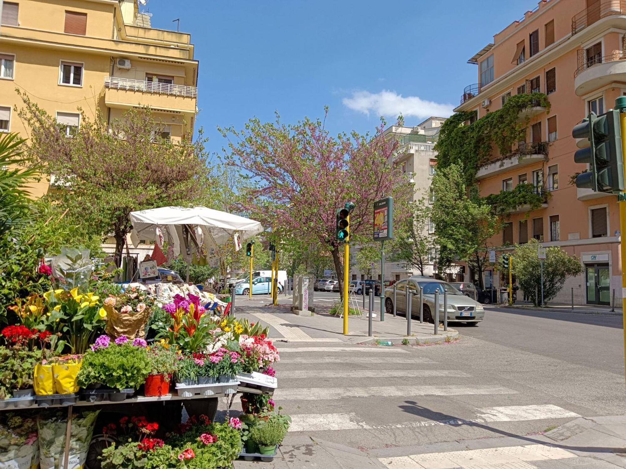 Livorno By Halldis Roma Esterno foto